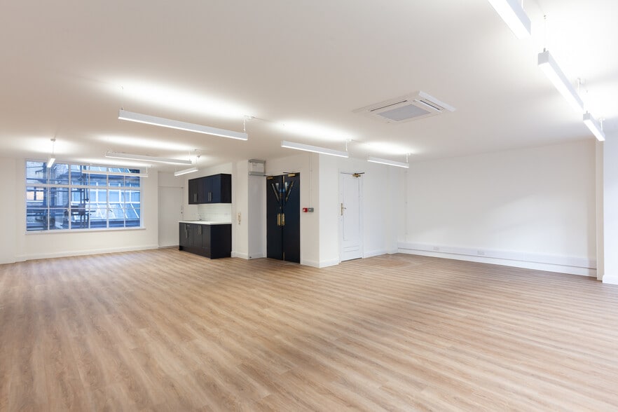 20 Margaret St, Londres à louer - Photo du bâtiment - Image 3 de 34