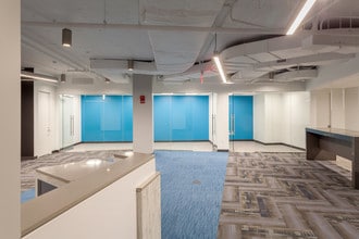 1055 Thomas Jefferson St NW, Washington, DC for lease Interior Photo- Image 2 of 5