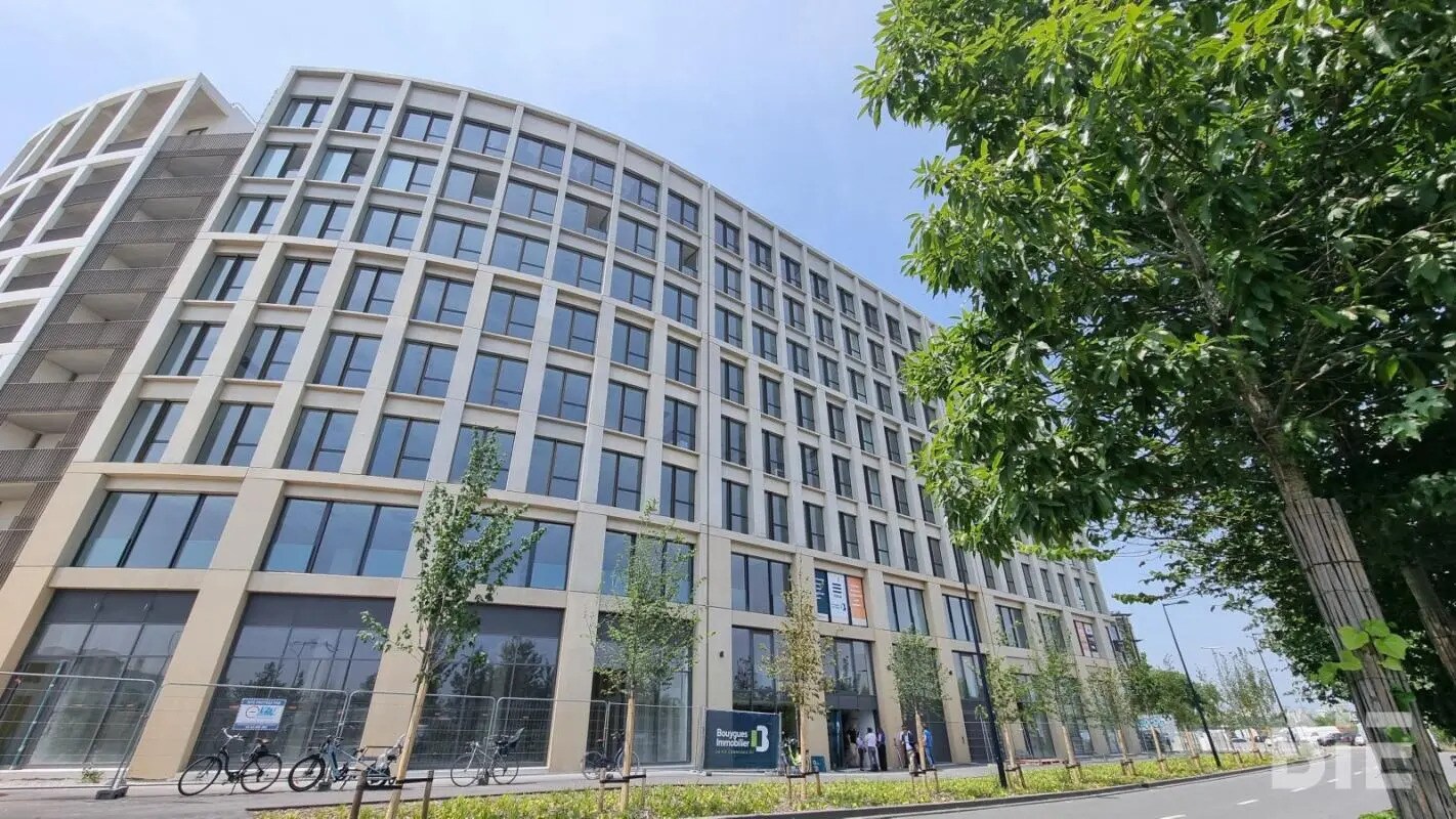 Office in Bordeaux for lease Building Photo- Image 1 of 20