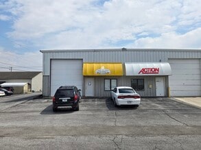 205 Grandstand Way, Fort Wayne, IN à louer Photo du bâtiment- Image 1 de 4