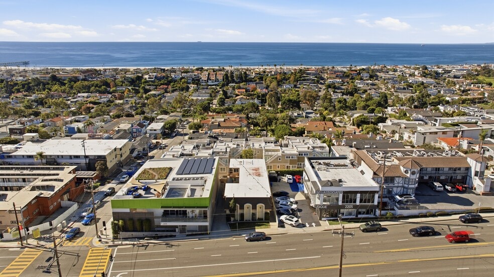 2121 Pacific Coast Hwy, Hermosa Beach, CA for sale - Primary Photo - Image 1 of 17