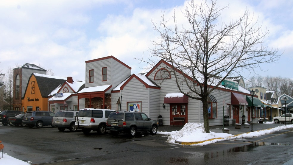 833 W Park Ave, Ocean, NJ for lease - Building Photo - Image 3 of 11