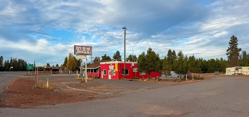 94401 US-97, Chemult, OR à vendre - Photo du bâtiment - Image 3 de 9