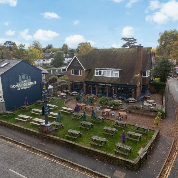 130-132 Hersham Rd, Walton On Thames à louer - Photo du bâtiment - Image 3 de 3