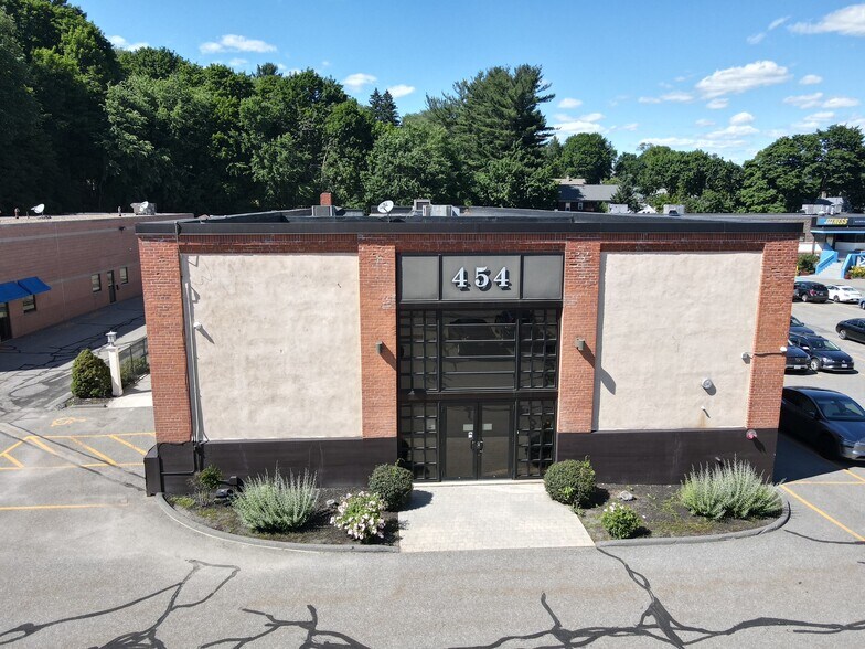 454 Grove St, Worcester, MA à louer - Photo du bâtiment - Image 1 de 4