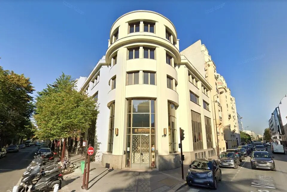 Office in Neuilly-sur-Seine for lease Building Photo- Image 1 of 10