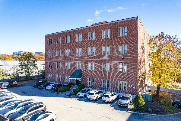 140 Wood Rd, Braintree, MA à louer - Photo du bâtiment - Image 2 de 30