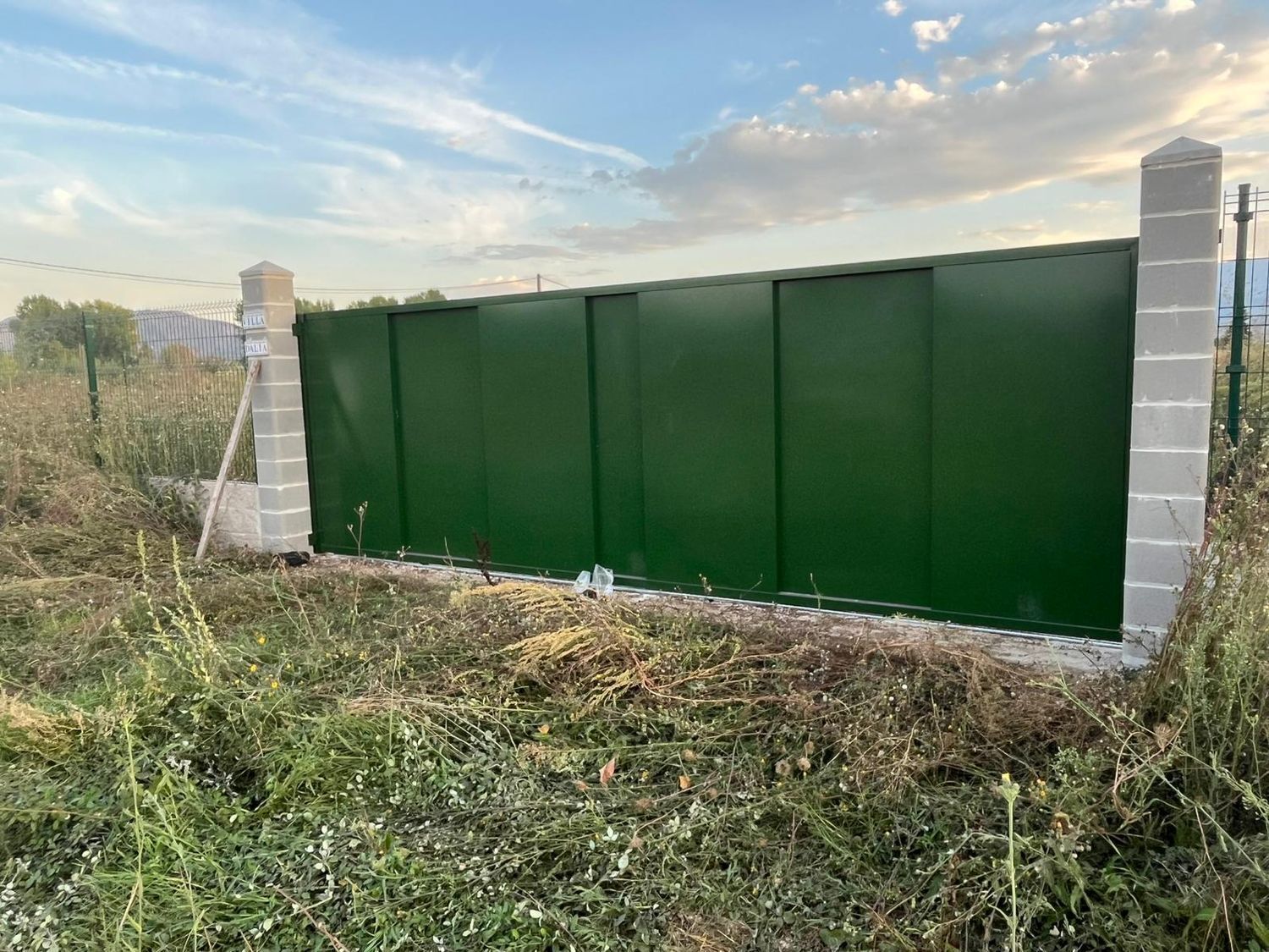 Polígono, 104, Camponaraya, León for sale Primary Photo- Image 1 of 12