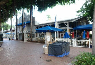 Plus de détails pour 401 Biscayne Blvd, Miami, FL - Commerce de détail à louer