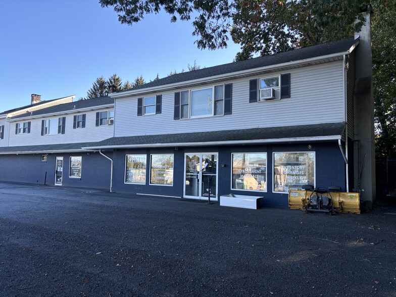 4095 Chestnut St, Emmaus, PA for lease - Building Photo - Image 1 of 4