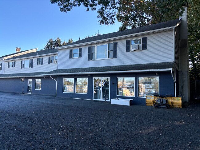 More details for 4095 Chestnut St, Emmaus, PA - Retail for Lease