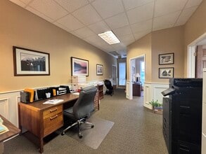 1640 Tehama St, Redding, CA for lease Interior Photo- Image 2 of 8