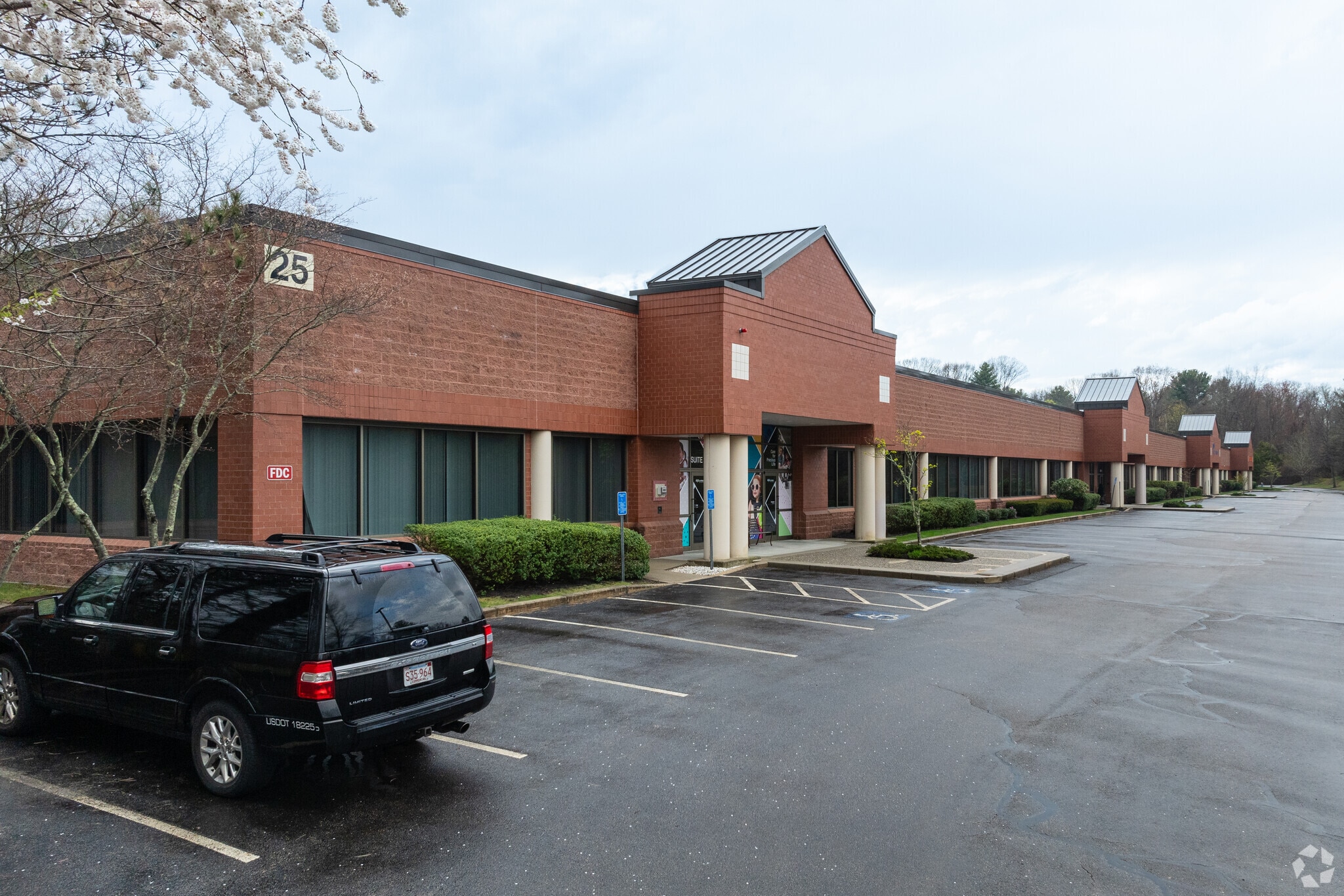 25 Forbes Blvd, Foxborough, MA for lease Primary Photo- Image 1 of 6