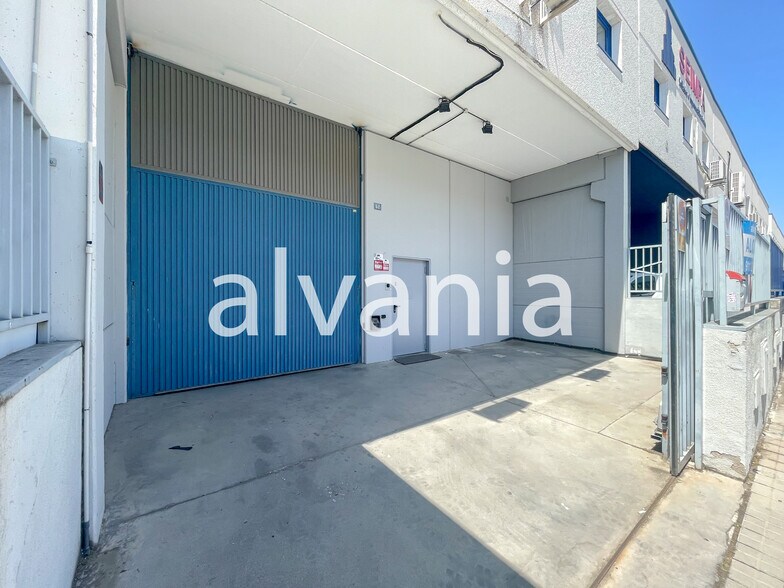 Calle Fisicas, 62, Alcorcón, Madrid for lease - Building Photo - Image 2 of 5
