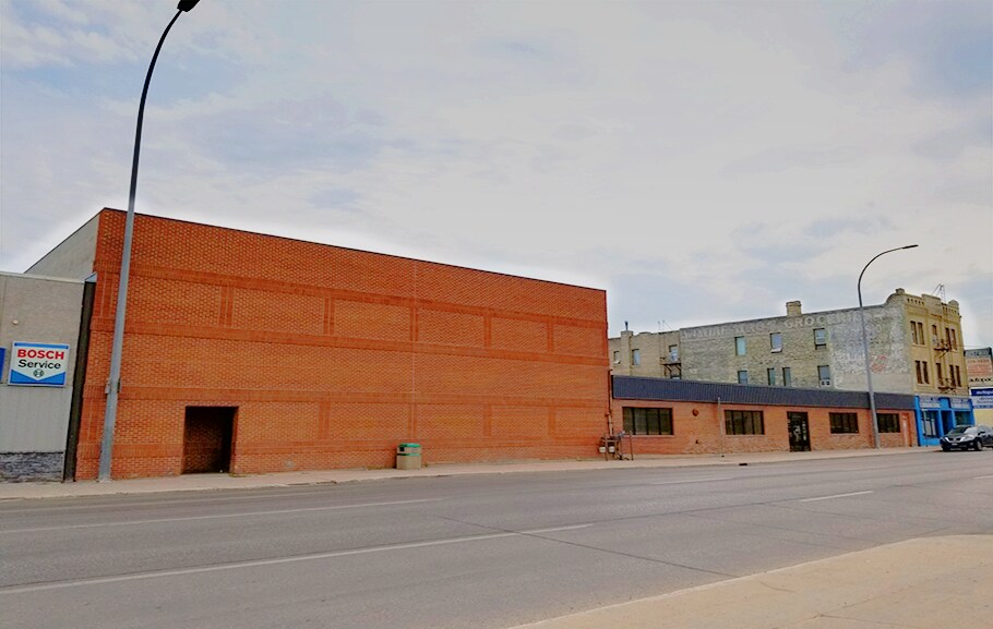 563 Notre Dame Ave, Winnipeg, MB à vendre Photo principale- Image 1 de 1