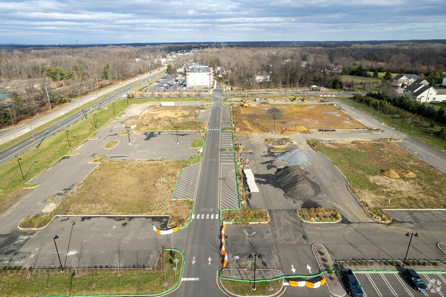 400 K Johnson Blvd, Bordentown, NJ à vendre - Photo du bâtiment - Image 2 de 5
