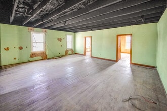 111 E Dempsey St, Bryson, TX for sale Interior Photo- Image 1 of 26