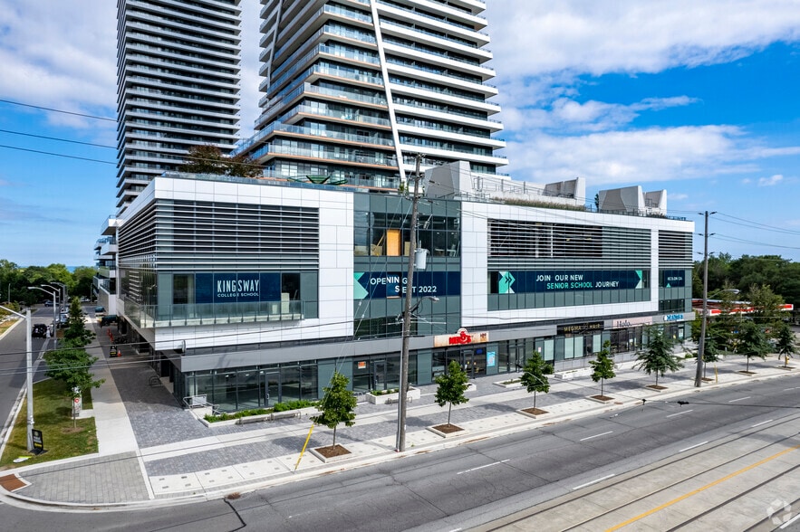 2183 W Lakeshore Blvd, Toronto, ON à louer - Photo du bâtiment - Image 2 de 5