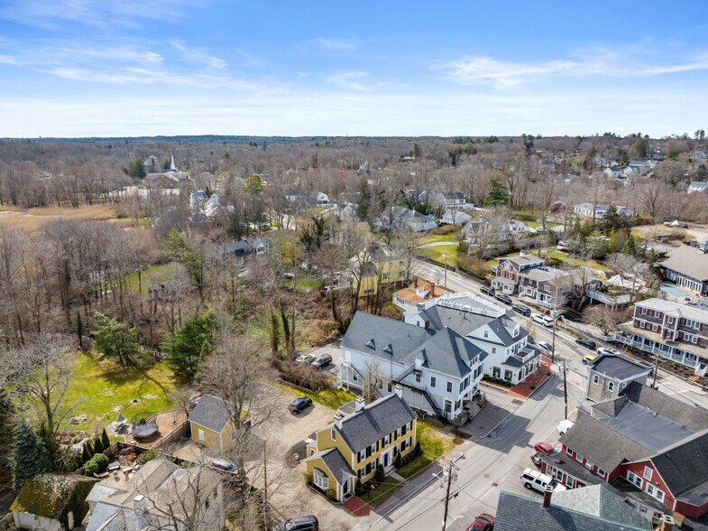 15 Brook St, Cohasset, MA à vendre - Photo du bâtiment - Image 2 de 11