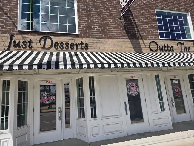 More details for 108 S Pine St, Princeton, NC - Retail for Sale