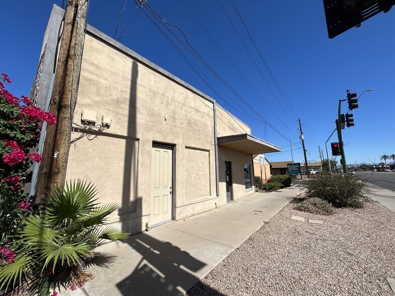 112 S Country Club Dr, Mesa, AZ for lease - Building Photo - Image 2 of 12