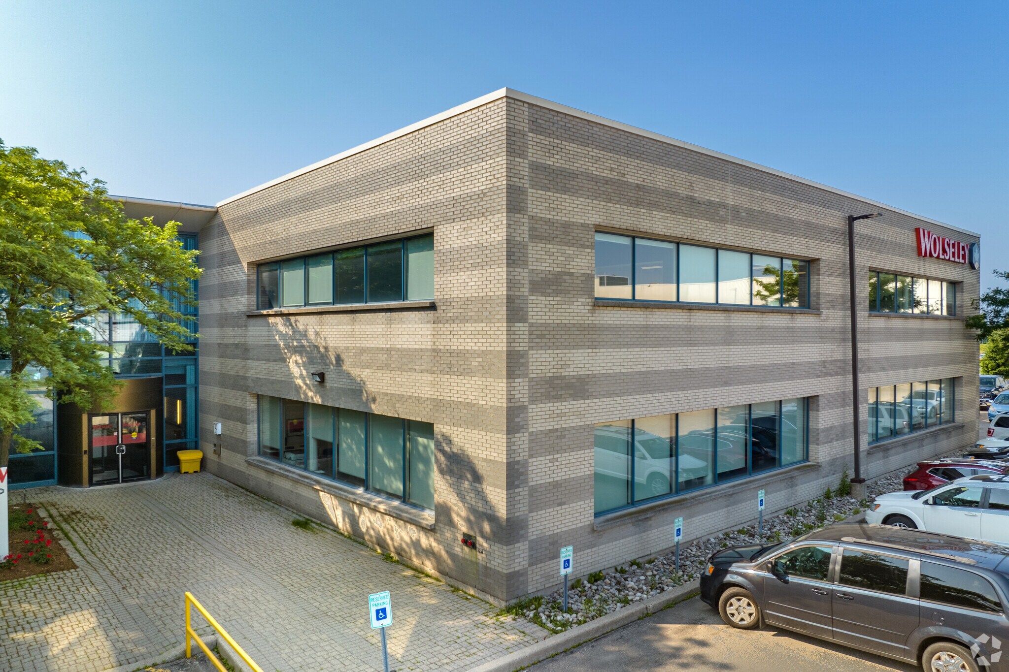 880 Laurentian Dr, Burlington, ON à vendre Photo principale- Image 1 de 1