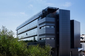 Calle María Guerrero, 34, Las Rozas de Madrid, Madrid for lease Interior Photo- Image 1 of 4