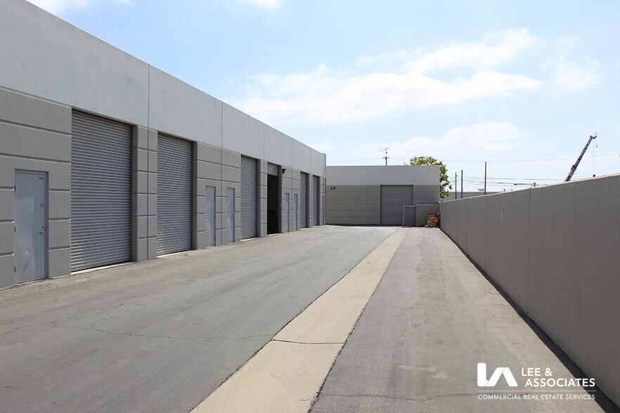 3283-3299 Walnut Ave, Signal Hill, CA à louer - Photo du bâtiment - Image 2 de 19