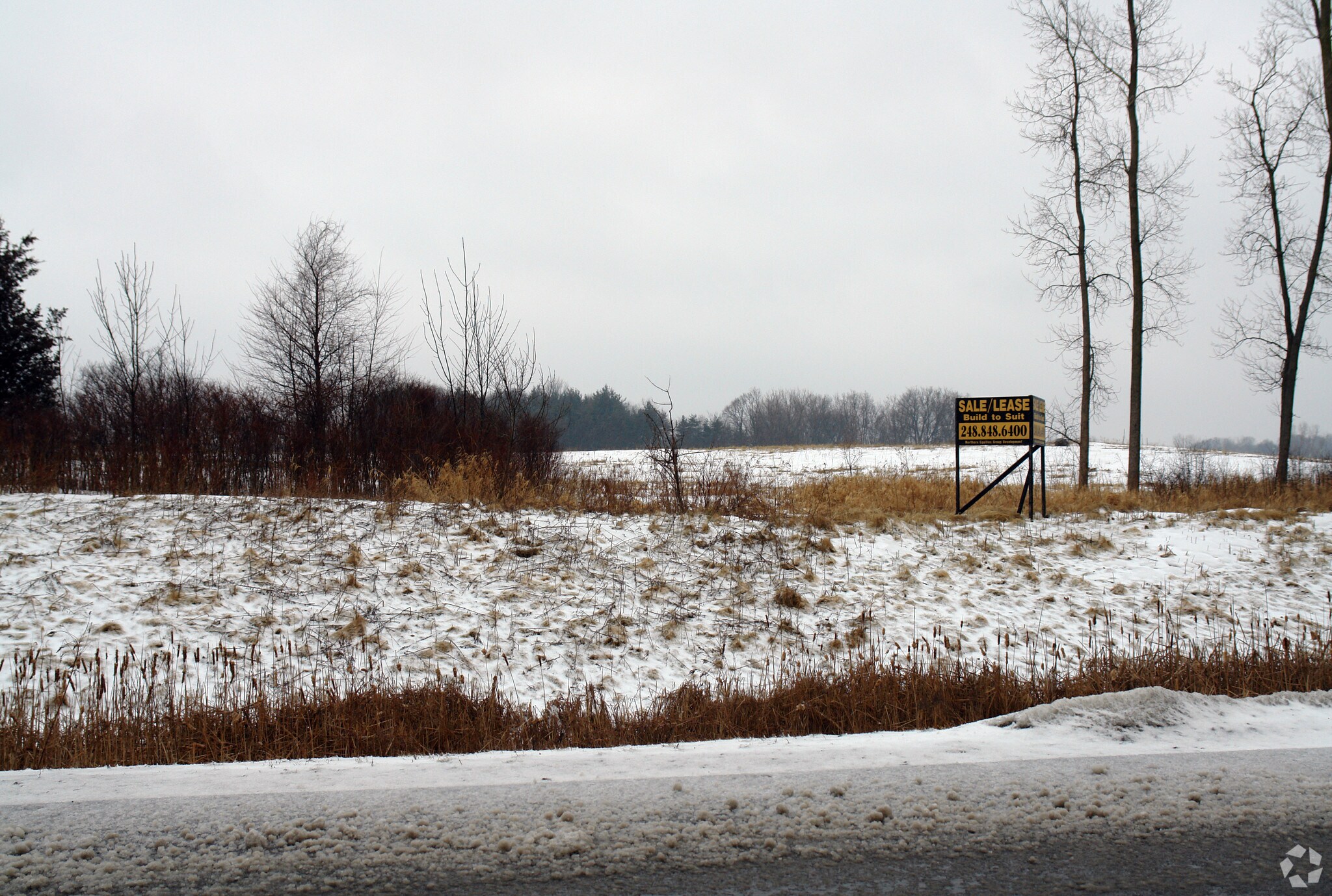 13 Mile Rd, Novi, MI à vendre Photo principale- Image 1 de 2