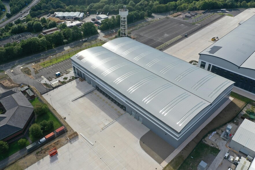 North Rd, Ellesmere Port for lease - Building Photo - Image 3 of 3