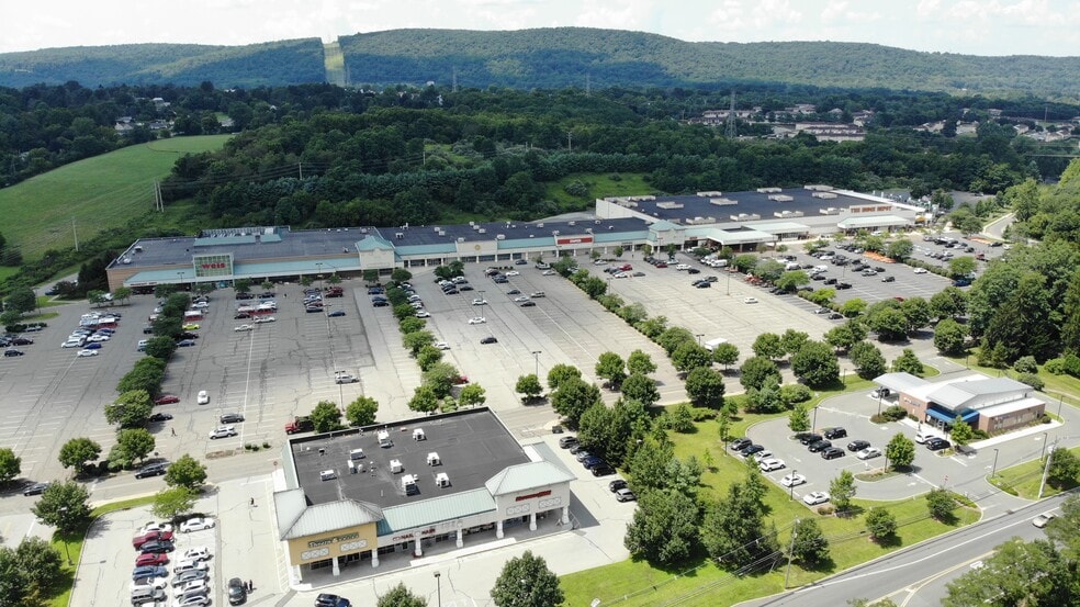 2045 Route 57, Hackettstown, NJ for lease - Building Photo - Image 1 of 1