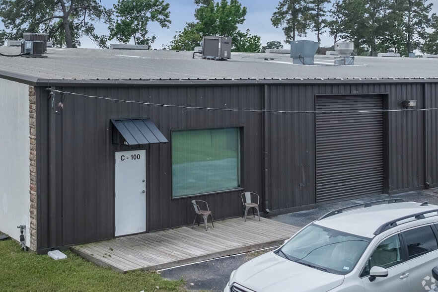 16261 Hollister St, Houston, TX for lease - Building Photo - Image 3 of 19