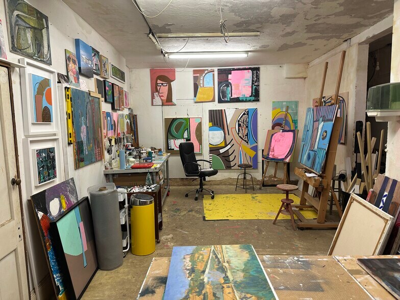 1-5 Cleveland Ter, Bath à vendre - Photo du bâtiment - Image 3 de 5