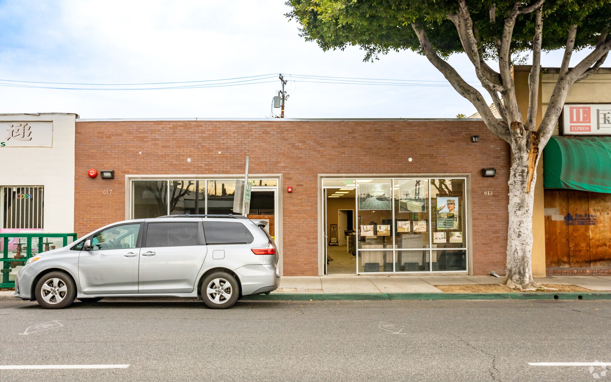 613-617 W Garvey Ave, Monterey Park, CA à vendre Photo principale- Image 1 de 7