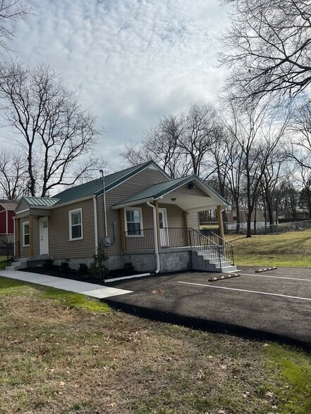 929 W Old Hickory Blvd, Madison, TN à louer - Photo principale - Image 1 de 7