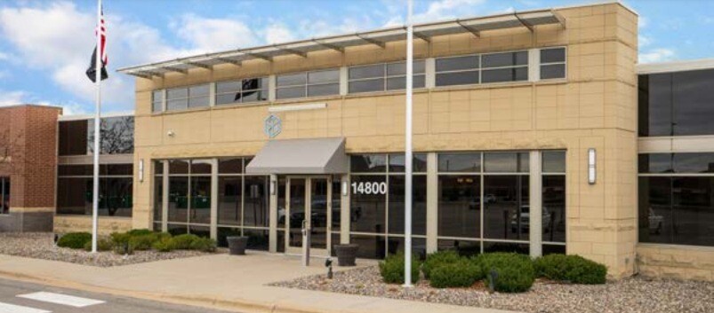 14800 Charlson Rd, Eden Prairie, MN à vendre Photo du bâtiment- Image 1 de 6