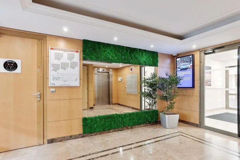 16 Rue De Solferino, Boulogne-Billancourt for lease - Lobby - Image 3 of 10