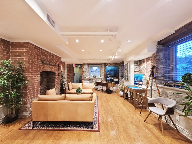 250 Somerset St W, Ottawa, ON à louer - Photo intérieure - Image 3 de 5