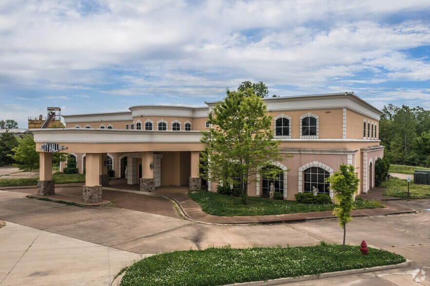 7955 Fischer Steel Rd, Cordova, TN à vendre - Photo du bâtiment - Image 2 de 6