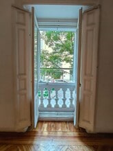 Calle del Monte Esquinza, 44, Madrid, Madrid for lease Interior Photo- Image 1 of 36