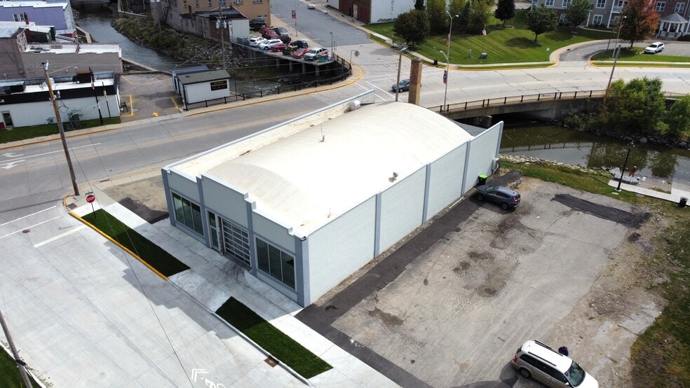 101 Haskell St, Beaver Dam, WI for sale - Building Photo - Image 3 of 10