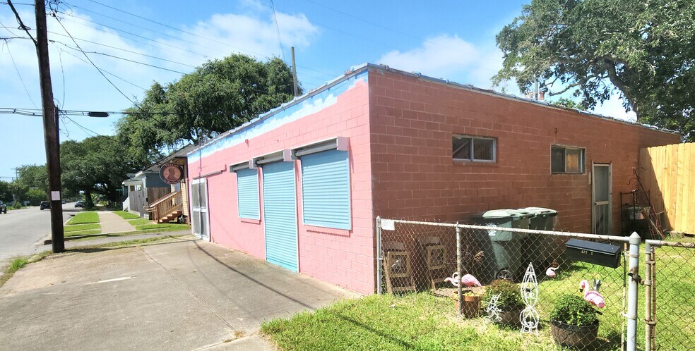 1709 37th St, Galveston, TX à vendre - Photo du bâtiment - Image 3 de 11