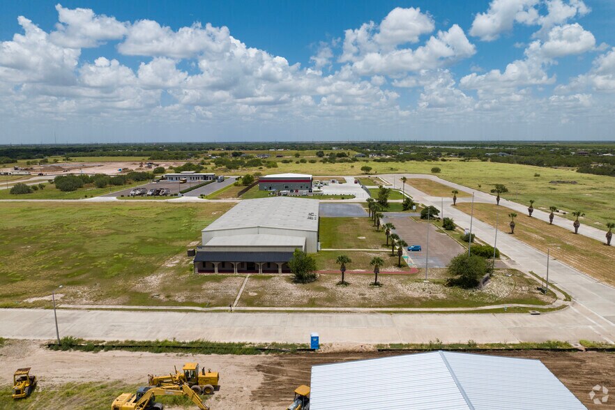 600 Independence Dr, Edinburg, TX à vendre - Aérien - Image 2 de 5