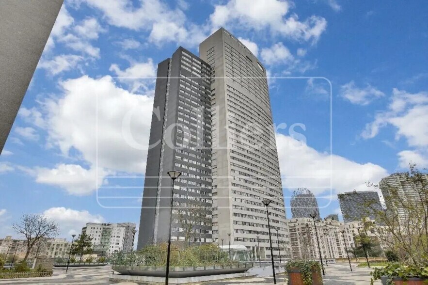 20 Ter Rue De Bezons, Courbevoie à louer - Photo du bâtiment - Image 2 de 5