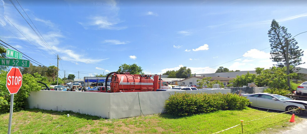 1000 NW 52nd St, Fort Lauderdale, FL for lease - Primary Photo - Image 1 of 3