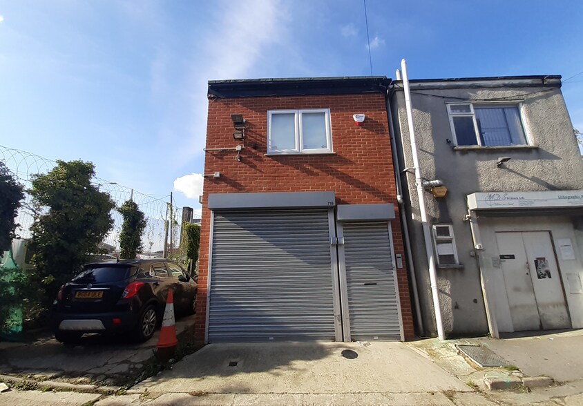 Front Ln, Upminster for sale - Building Photo - Image 1 of 1