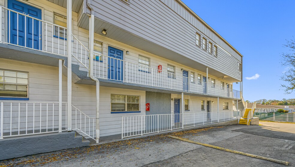 5432 Cheri Ct, New Port Richey, FL à vendre - Photo principale - Image 3 de 3