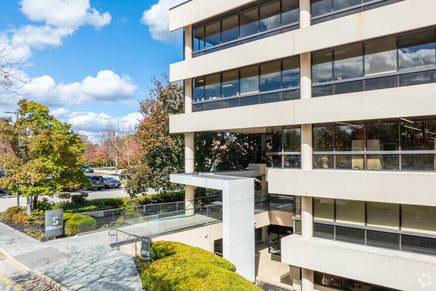100 Matsonford Rd, Radnor, PA à louer - Photo du bâtiment - Image 3 de 10