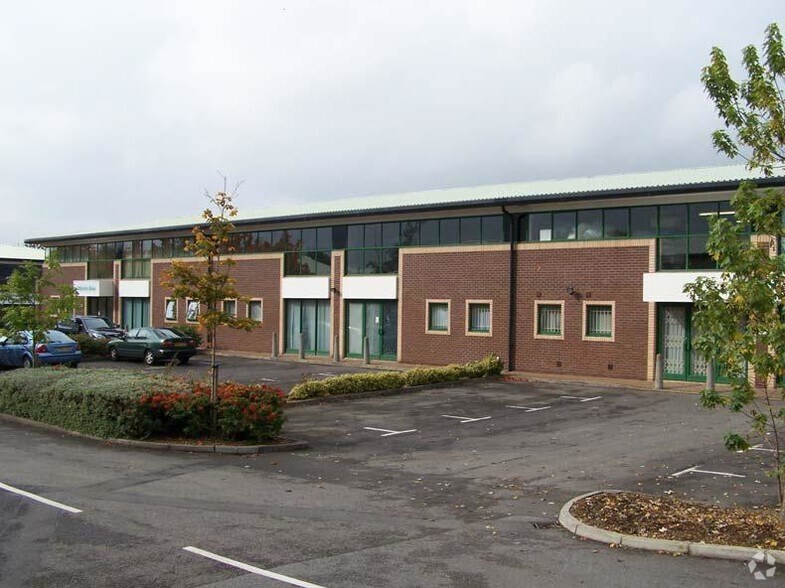Majors Rd, Swindon à louer - Photo du bâtiment - Image 1 de 1