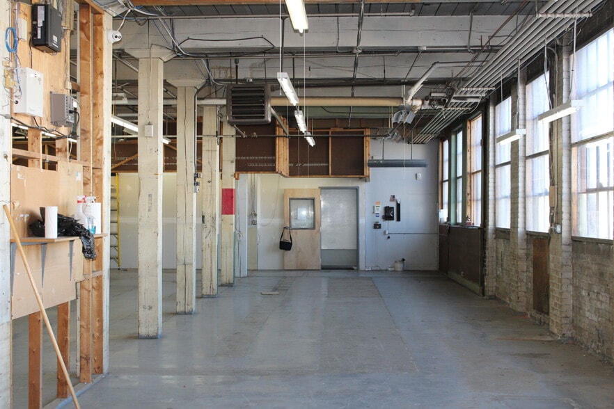 65 Main St, Springfield, MA for sale - Interior Photo - Image 2 of 7